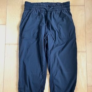 Lululemon pants for exercise and fashion